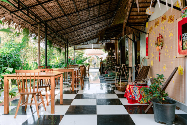 khuon-vien-15